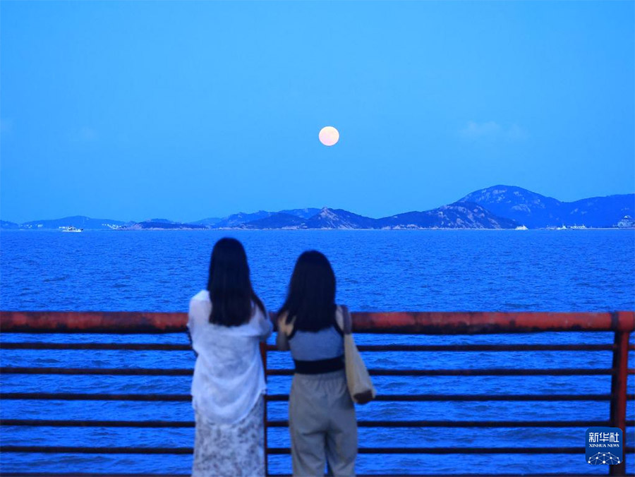 Биыл?ы ?Супер ай? 19 тамызды? т?нг? аспанында пайда болды