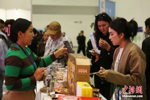 ?аза?стан-?ытай тауар к?рмес? ашылды