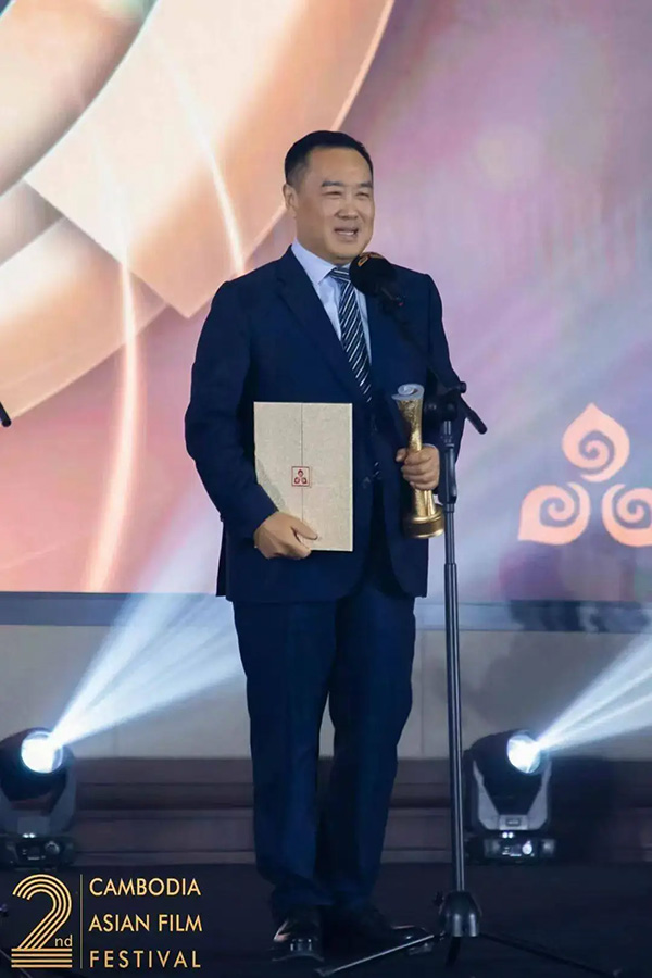 ?Композитор? фильм? Камбоджада?ы Азия Кинофестивал?нде ??зд?к фильм? номинациясы бойынша ?Алтын Айда?ар? сыйлы?ын же??п алды