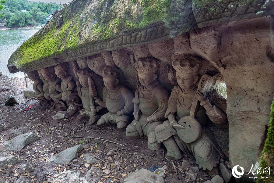 Су ?оймасында?ы су де?гей? т?мендеп, мы?жылды? м?с?ндер к?р?нд?