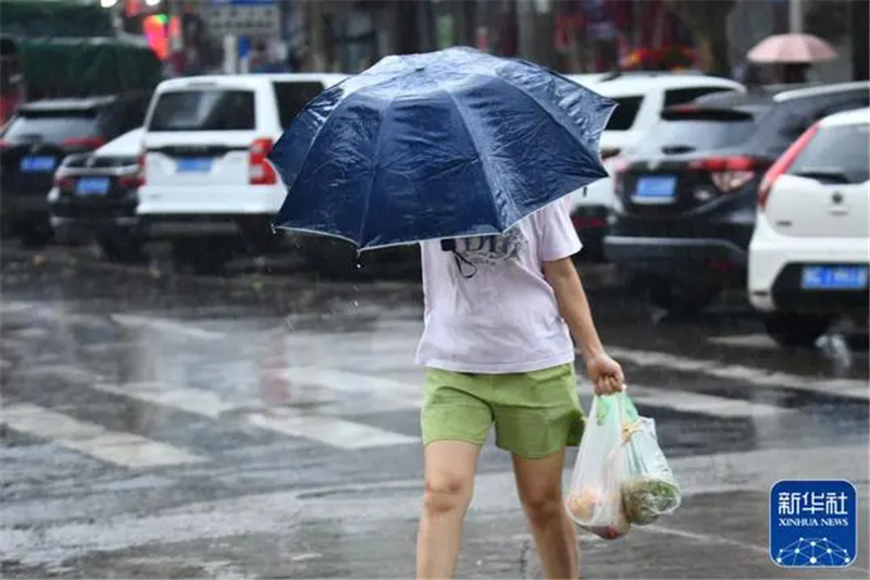 ?к?мет тайфун апаттарынан кей?н т?тенше жа?дайды ?алпына келт?руд? ?олдау ?ш?н 200 млн юань б?лд?