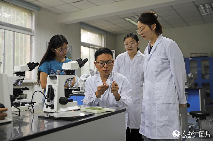 ?стаз, ?ажырлы е?бег???зге ра?мет!