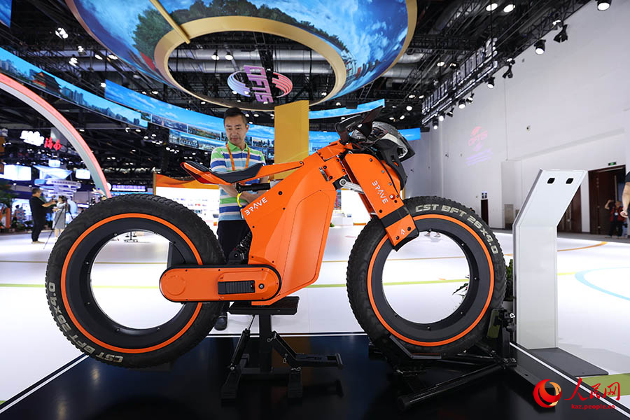 2024 ?ызмет к?рсету ж?не сауда ж?рме?кес? д?б?рл? басталды