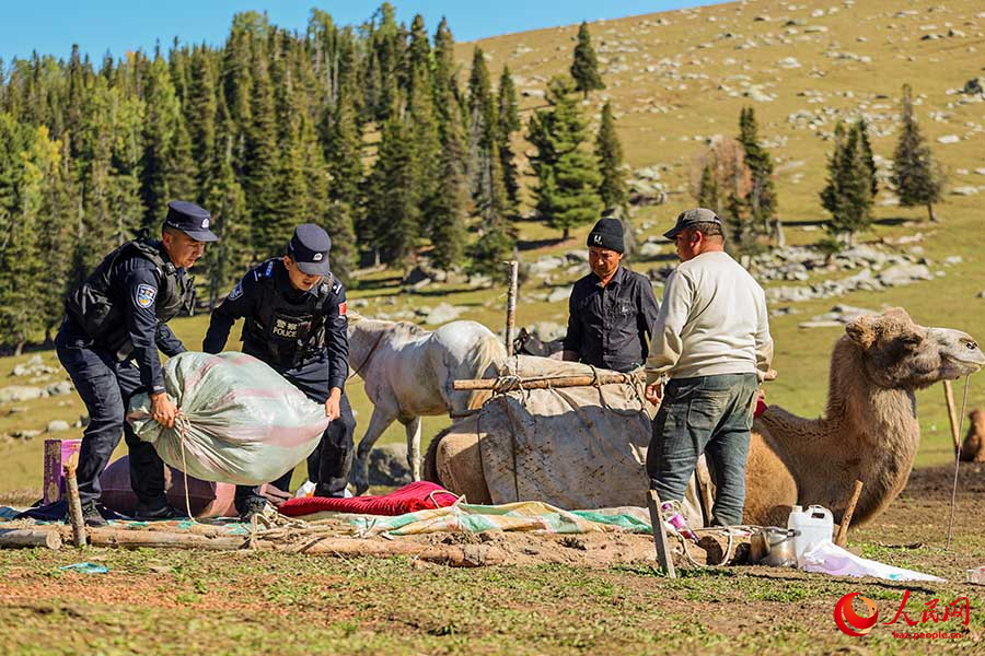 Буыршын, Шы?жа?: к?зг? к?шке к?мектескен полицейлер