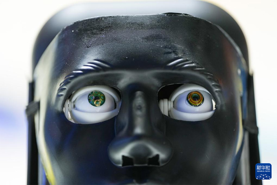 ?ызмет к?рсету - сауда ж?рме?кес?ндег? ?мамандандырыл?ан, тал?ам?а сай, арнайы ж?не жа?а? элементтер