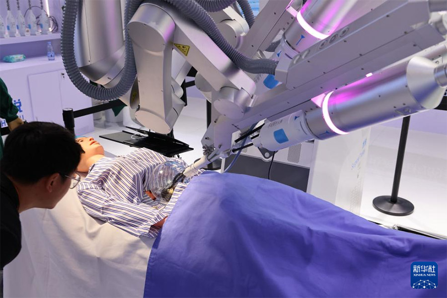 ?ызмет к?рсету - сауда ж?рме?кес?ндег? ?мамандандырыл?ан, тал?ам?а сай, арнайы ж?не жа?а? элементтер