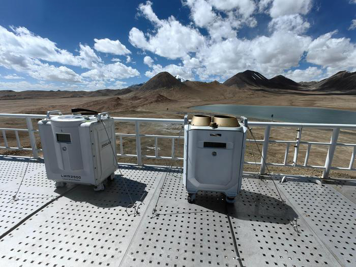 5287,71 метр! ?ытайда е? би?кт?ктег? жасанды жолмен ауа райына ы?пал жасайтын ба?ылау платформасы салынды