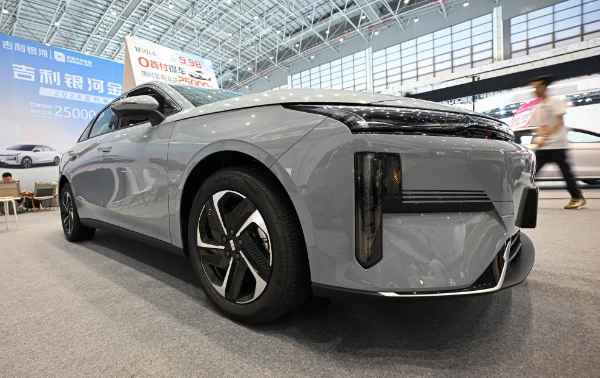 Отанды? жа?а энергетикалы? к?л?ктер алтын к?здег? авток?л?к к?рмес?н?? с?н?н асырды