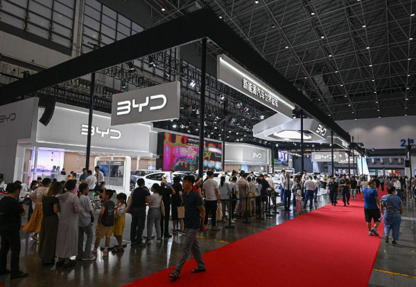 Отанды? жа?а энергетикалы? к?л?ктер алтын к?здег? авток?л?к к?рмес?н?? с?н?н асырды