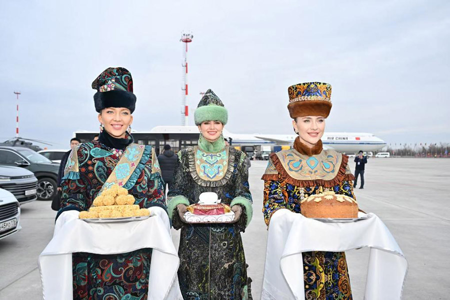 Т?ра?а Си Цзиньпин ?азан ?аласына жетт?