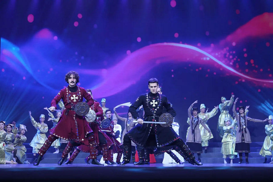 Сиань ?аласында 10-ыншы ?Ж?бек Жолы? Халы?аралы? ?нер фестивал? ашылды