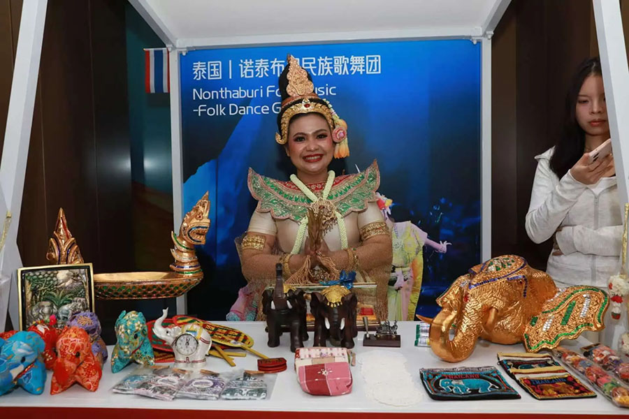 Сиань ?аласында 10-ыншы ?Ж?бек Жолы? Халы?аралы? ?нер фестивал? ашылды