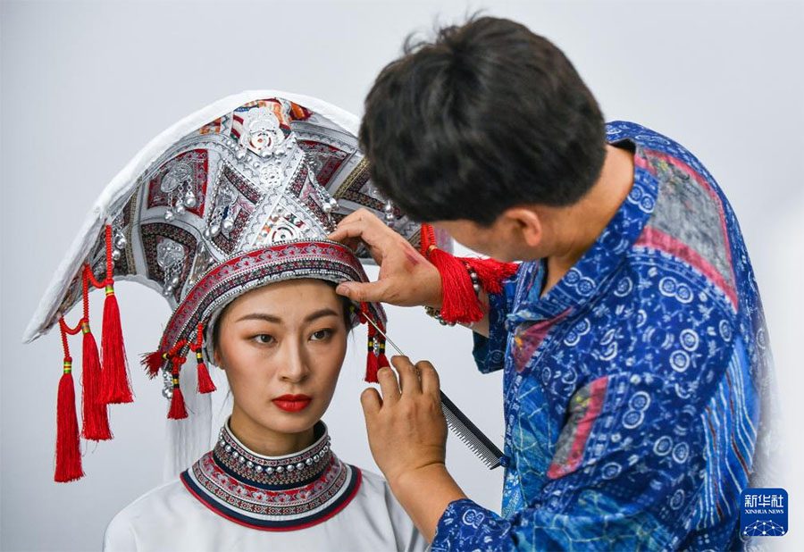 Чусюн облысыны? И кестес? Парижд?? с?н к?рмес?нде