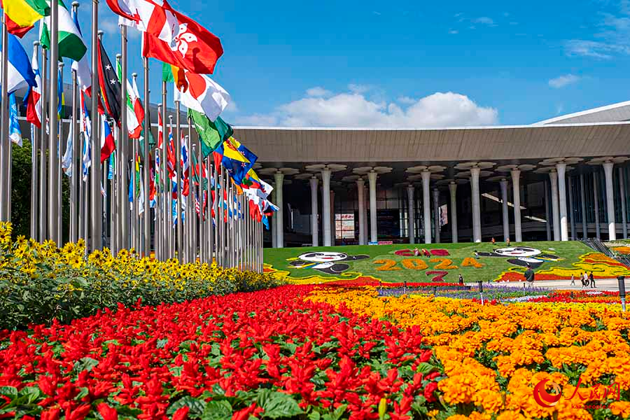 Шанхай: импорт к?рмес?не орай алуан т?рл? г?лдермен к?мкер?лд?