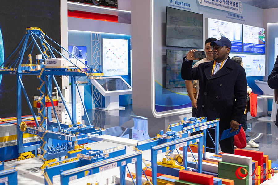 ?Жа?а сапалы ?нд?рг?ш к?ш? 7-?нш? импорт к?рмес?нде ?ытай павильоныны? ма?ызды мазм?нына айналды