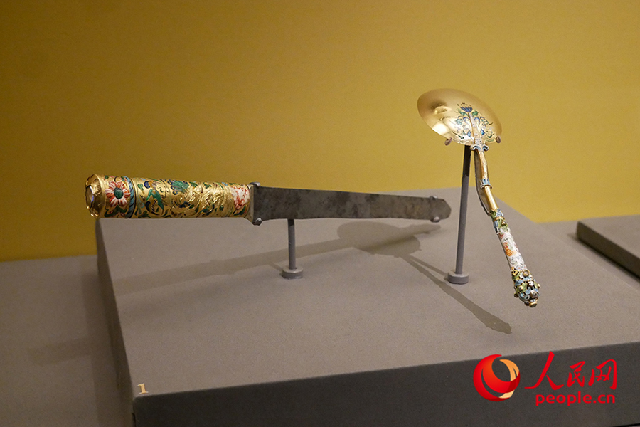 ?ытай ?лтты? м?ражайында М?скеу Кремль м?ражайларында?ы ас-су м?дени ж?д?герлер?н?? к?рмес? ашылды