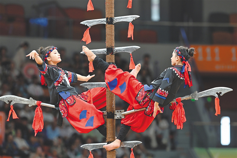 ?лтты? этникалы? спорт жарысында?ы ?ызы?ты ойындар