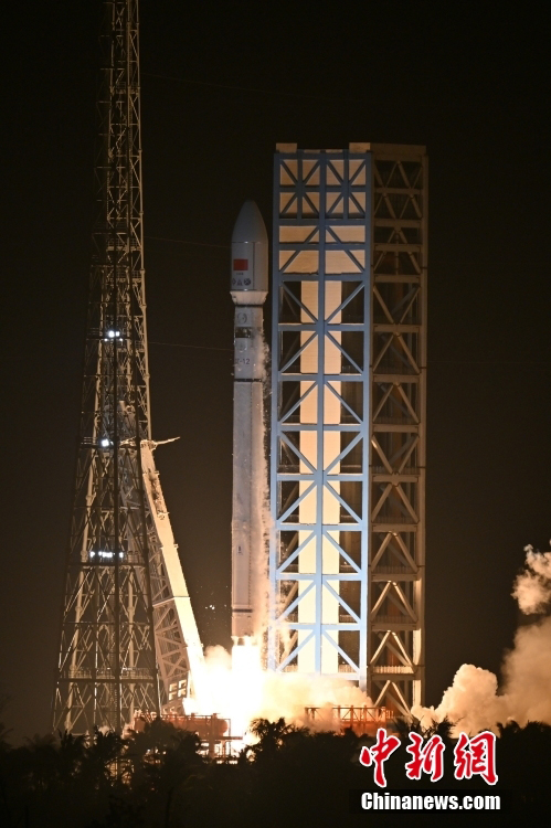 ?ытайды? ал?аш?ы коммерциялы? ?арыш ала?ыны? б?р?нш? ?шыруы с?тт? болды