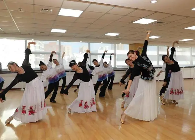 ?ШЫ? би?? ?аза? стил?ндег? топты? би саба?ы басталады