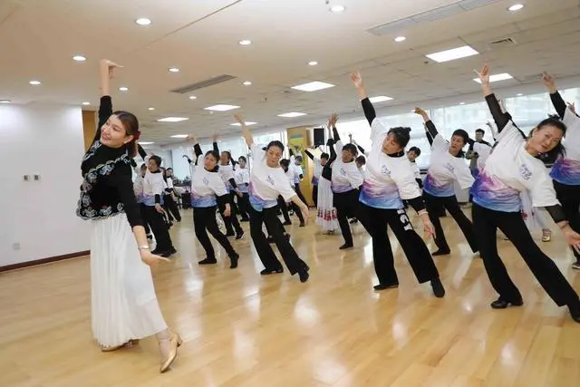 ?ШЫ? би?? ?аза? стил?ндег? топты? би саба?ы басталады