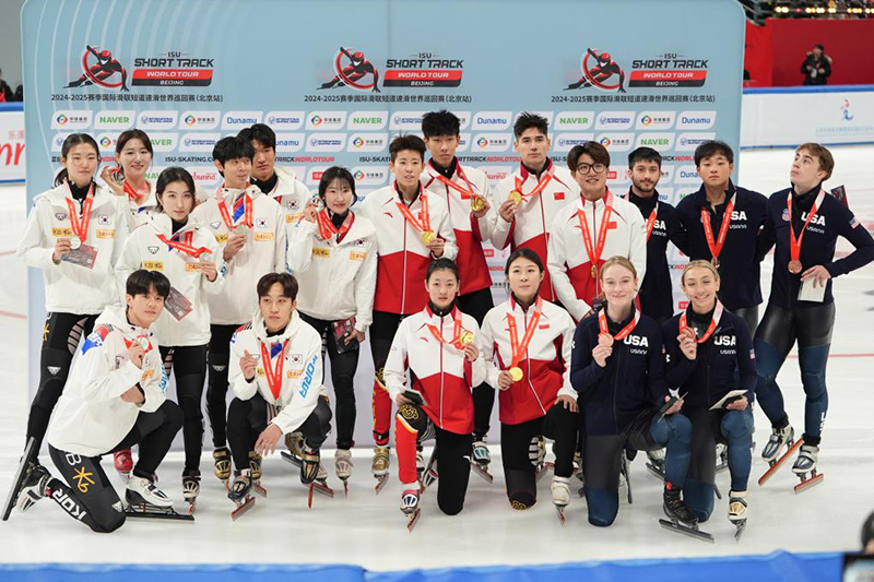 Халы?аралы? коньки тебуш?лер ода?ыны? 2024-2025 шорт-тректег? конькимен сыр?анау ?лемд?к турыны? Бейж?? станциясы жарысы ая?талды