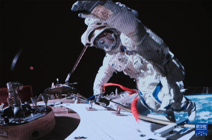 9 са?ат! Шэньчжоу-19 ?арышкерлер? кабинадан тыс ?с-шаралар ?за?ты?ы бойынша жа?а рекорд орнатты