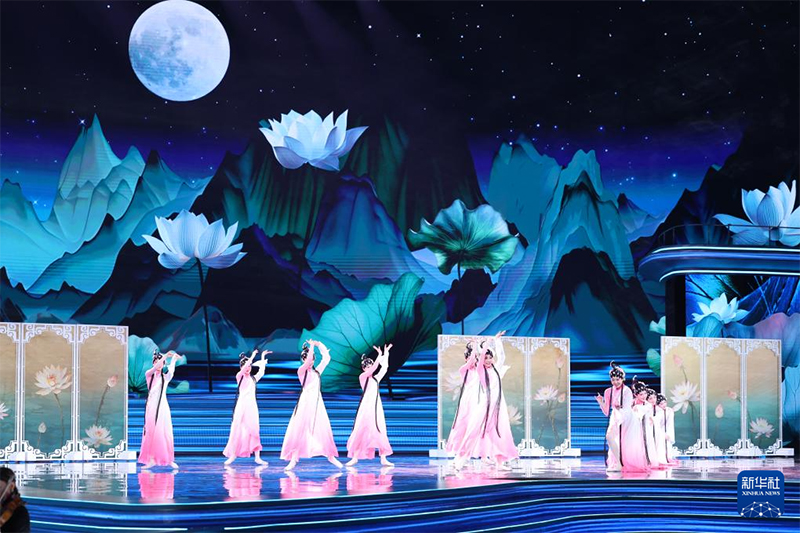 Аомэньны? отан?а оралуыны? 25 жылды?ына арнал?ан ?деби-к?ркем кеш ?тт?