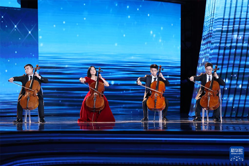 Аомэньны? отан?а оралуыны? 25 жылды?ына арнал?ан ?деби-к?ркем кеш ?тт?