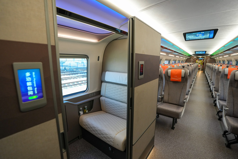 ?ытай са?атына 400 ша?ырым жылдамды?та?ы ЭМУ ?лг?с?н шы?арады