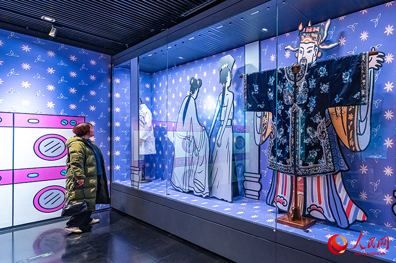 Цзянсуды? Сучжоуында ж?бек туралы к?рме ашылды