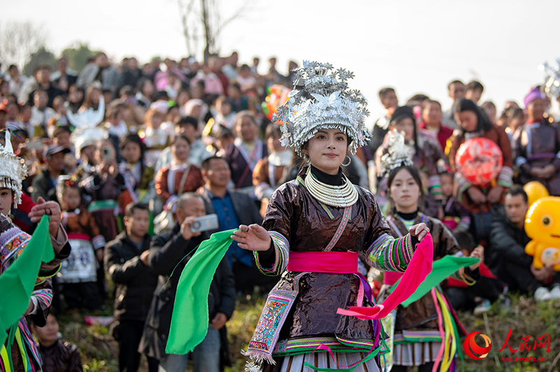Гуйчжоуда Мяо бауырластар сыбыз?ы мерекес?н тойлады