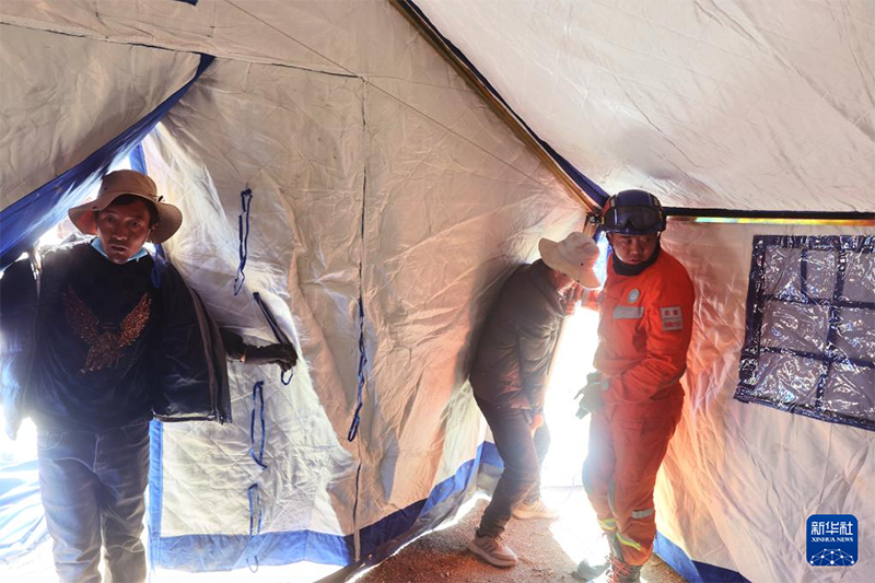 Лацзы ауданы жер с?лк?н?с? айма?ында?ы апаттан зардап шеккендерд? к?ш?ру ж?мыстары жоспарлы ж?р?п жатыр