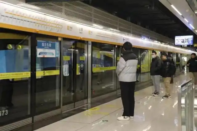 ?ытайда ?лемдег? ал?аш?ы к?м?ртект? талшы?ты метро пойызы тасымалдау жел?с?не ?осылды