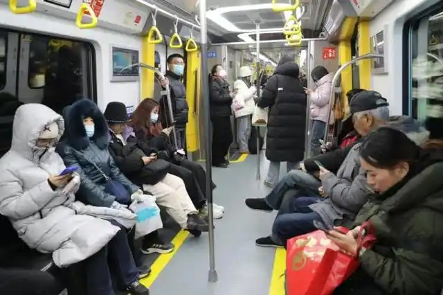 ?ытайда ?лемдег? ал?аш?ы к?м?ртект? талшы?ты метро пойызы тасымалдау жел?с?не ?осылды