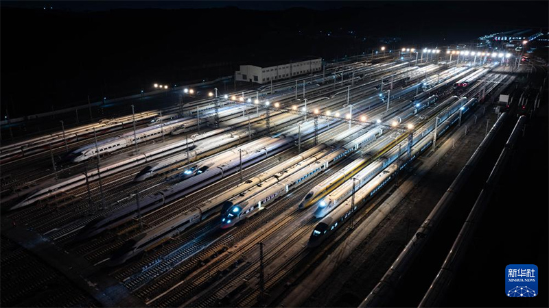 ?ытайды? К?ктем мерекес? кез?нде ?атынайтын к?л?ктер? сапар?а дайын