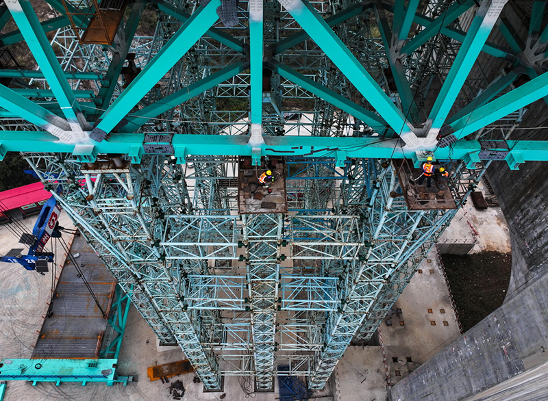 ?ытайда ?лемдег? е? би?к к?п?рд?? ??рылысы ая?талу?а жа?ын