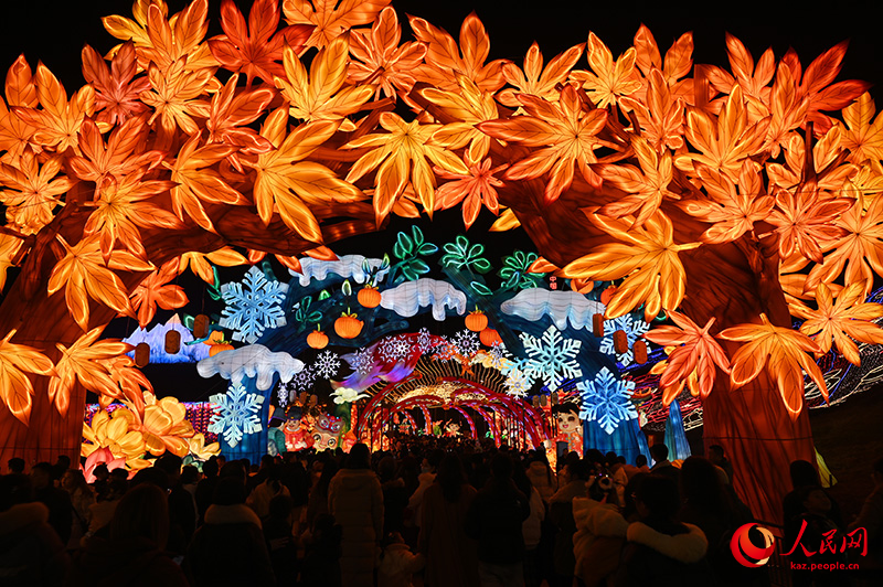 Цзыгун, Сычуань: Та??ажайып шамдар фестивал? туристерд? т?нт? етт?