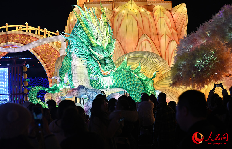 Цзыгун, Сычуань: Та??ажайып шамдар фестивал? туристерд? т?нт? етт?