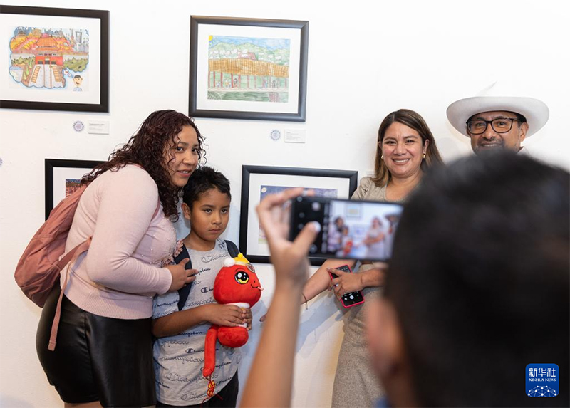 К?п елде ?ытайды? жа?а жылы тойланып жатыр