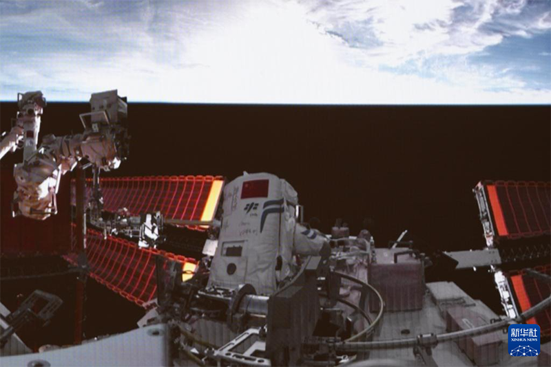 ?Шэньчжоу-19? ?арышкерлер? ек?нш? рет кабинадан шы?уды ая?тады