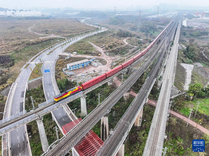 Жылан жыл?ы авток?л?к экспорты ал?аш?ы ?адамын ?ар?ынды бастады