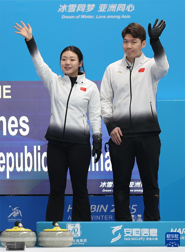 ?ытай ??рамасыны? ал?аш?ы медал?! Хань Юй/Ван Чжиюй ?ыс?ы аралас ж?пты? керлингтен ?ола медаль же??п алды