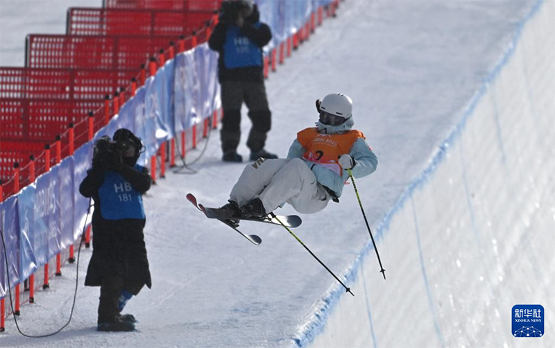 ?ытай ??рамасыны? Харбин ?ыс?ы Олимпиада ойындарында?ы ал?аш?ы алтын медал?