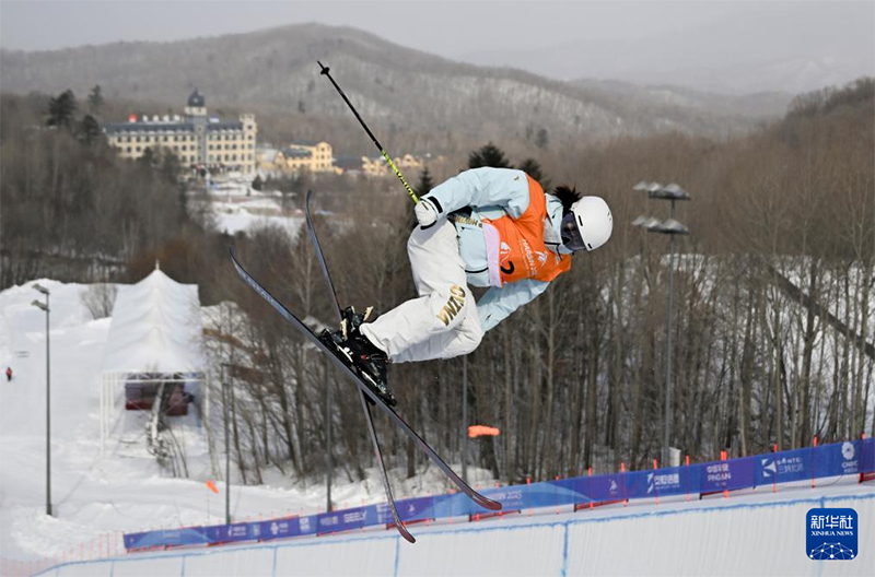 ?ытай ??рамасыны? Харбин ?ыс?ы Олимпиада ойындарында?ы ал?аш?ы алтын медал?