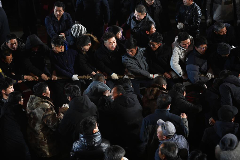 Б?к?л ?ала т?р?ындары ар?ан тартыс?а келд?