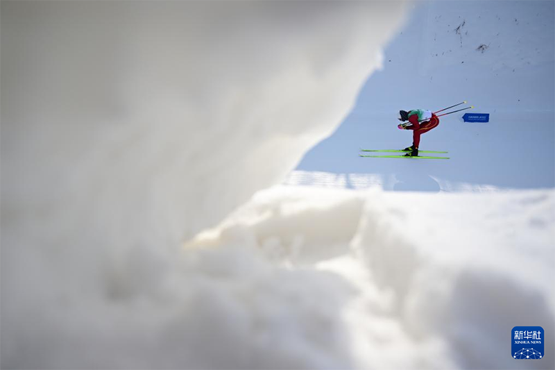 12 а?панда?ы ?ыс?ы Азия ойындарыны? жа?дайы: ?ытай ??рамасы барлы?ы 31 алтын, 26 к?м?с ж?не 22 ?ола медаль же??п алды