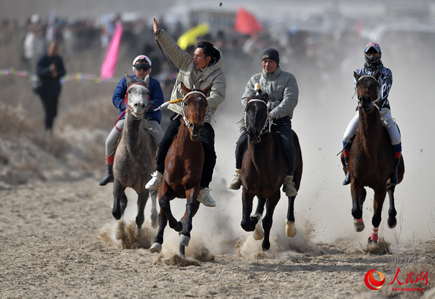 Шы?жа?ны? Лопн?р ауданында фермерлер мен малшыларды? д?ст?рл? спорт ойындары ?тт?