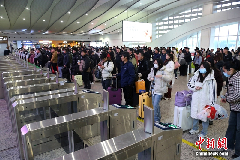 К?ктемг? тасымалда адамдарды? айма?аралы? а?ыны рекордты? де?гейге жетт?