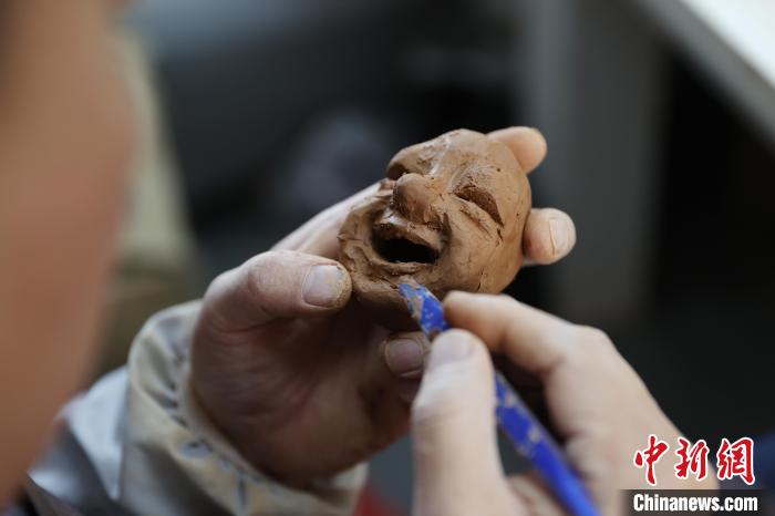 Сары ?зенн?? балшы?ымен адам ?м?р?н?? барлы? болмысын ?сомдады?