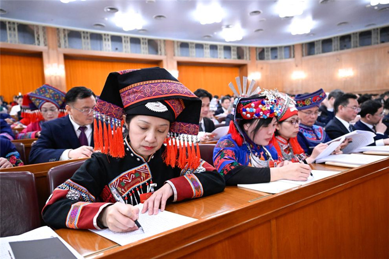 Мемлекетт?к XIV Халы? ??рылтайыны? ?ш?нш? сессиясы ашылды